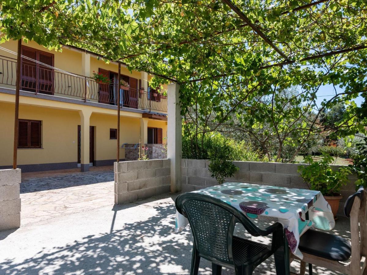 Secluded Apartment In Pore With Garden Poreč Exteriér fotografie